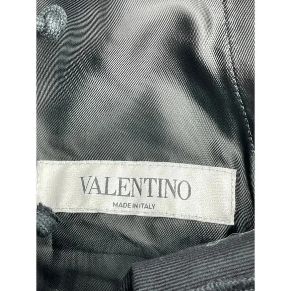 Valentino Garavani Womens V detail Bermuda Black Shorts size 38 New - Picture 7 of 12